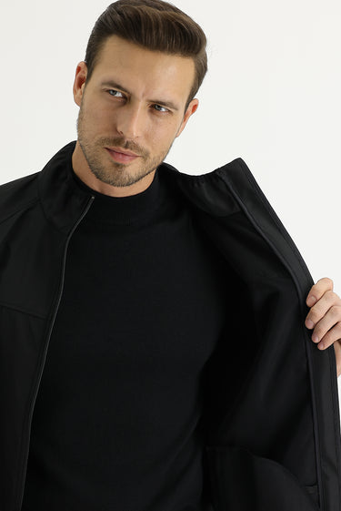 Siyah Mevsimlik Outdoor Softshell Mont