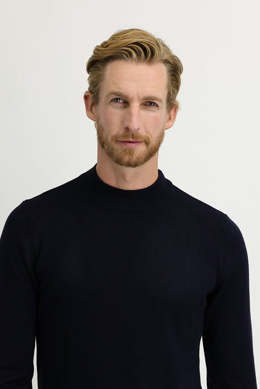 Orta Lacivert Yarım Balıkçı Yaka Regular Fit Triko Kazak