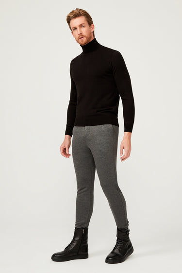 Siyah Balıkçı Yaka Regular Fit Triko Kazak