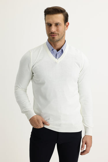 Ekru V Yaka Regular Fit Triko Kazak