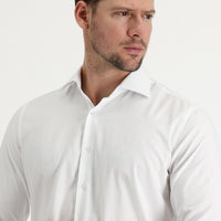 Beyaz Uzun Kol Slim Fit Dar Kesim Manşetli Pamuklu Gömlek