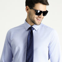 Açık Mavi Uzun Kol Slim Fit Dar Kesim Klasik Desenli Pamuklu Kolay Ütülenebilir Gömlek