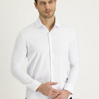Beyaz Uzun Kol Slim Fit Dar Kesim Klasik Desenli Pamuklu Kolay Ütülenebilir Gömlek