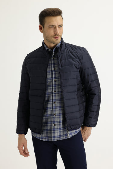 Orta Lacivert Slim Fit Dar Kesim Kapitone Spor Mont