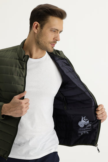 Orta Haki Slim Fit Dar Kesim Kapitone Spor Mont