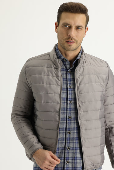 Orta Vizon Slim Fit Dar Kesim Kapitone Spor Mont