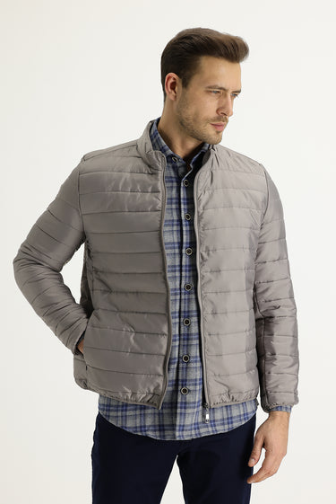 Orta Vizon Slim Fit Dar Kesim Kapitone Spor Mont