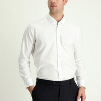 Beyaz Uzun Kol Slim Fit Dar Kesim Oxford Pamuk Düğmeli Yaka Gömlek