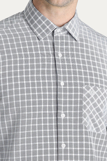 Siyah Uzun Kol Regular Fit Ekose Pamuklu Kolay Ütülenebilir Gömlek