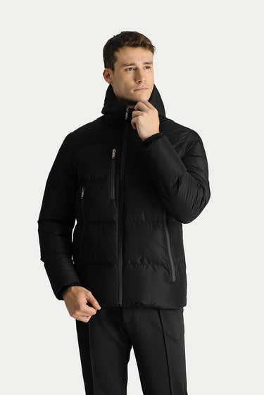 Siyah Kapüşonlu Şişme Mont