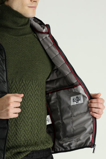 Koyu Füme Kapüşonlu Kapitone Spor Yelek