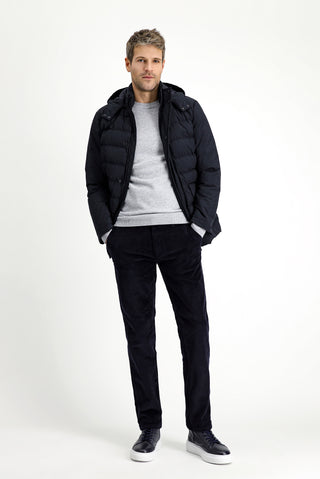 Koyu Lacivert Slim Fit Dar Kesim Kapüşonlu Cepli Fermuarlı Rüzgar Geçirmez Spor Şişme Mont