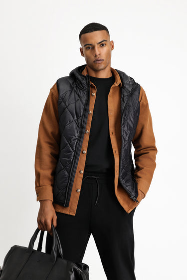 Siyah Kapüşonlu Kapitone Spor Yelek