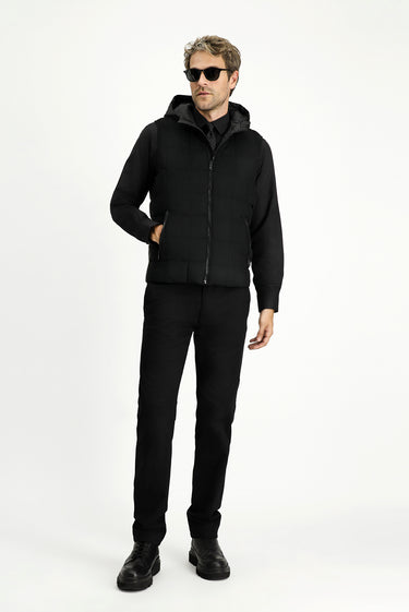 Siyah Slim Fit Dar Kesim Kapüşonlu Spor Yelek