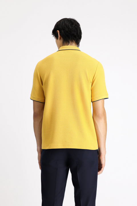 Koyu Sarı Regular Fit Desenli Likralı Polo Yaka Tişört