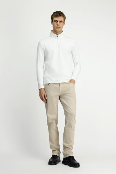 Kırık Beyaz Yarım Balıkçı Yaka Regular Fit Fermuarlı Pamuklu Sweatshirt