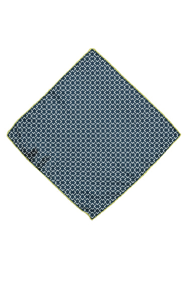 Koyu Lacivert Desenli Mendil