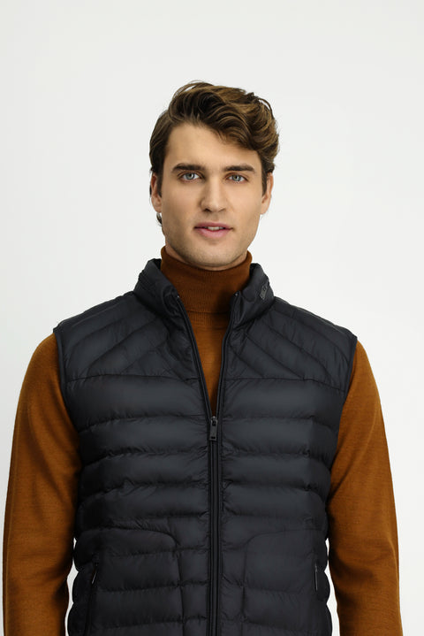 Black Slim Fit Stand-Up Collar Zippered Quilted Sports Vest