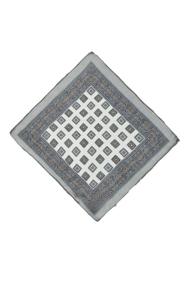 Orta Gri Desenli Mendil