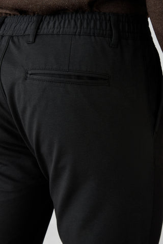 Siyah Regular Straight Fit Düz Likralı Spor Pantolon