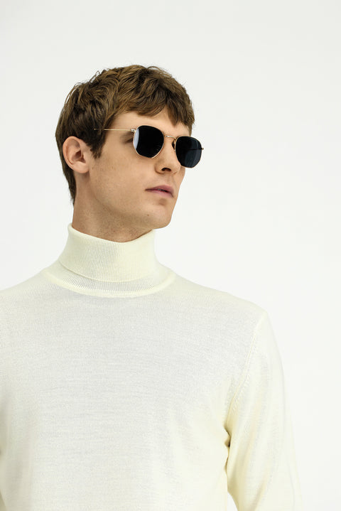 Off-white Turtleneck Regular Fit Warm Wool Knit Sweater