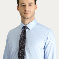 Uçuk Mavi Uzun Kol Slim Fit Dar Kesim Non Iron Saten Pamuklu Gömlek