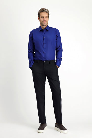Orta Lacivert Uzun Kol Slim Fit Dar Kesim Klasik Non Iron Saten Pamuklu Gömlek