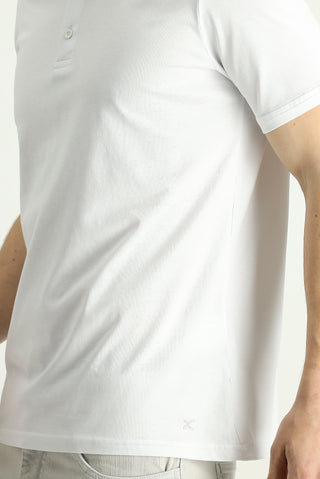 Beyaz Polo Yaka Regular Fit Nakışlı Süprem Pamuk Tişört