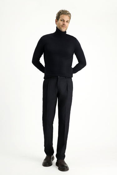 Koyu Lacivert Slim Fit Dar Kesim Likralı Pileli Klasik Kumaş Pantolon