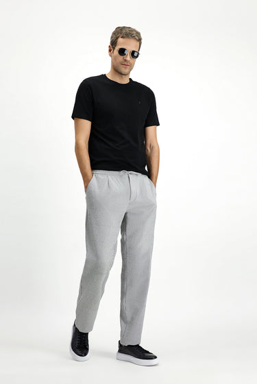 Siyah Regular Fit Likralı Çizgili Beli Lastikli İpli Pileli Klasik Kumaş Pantolon