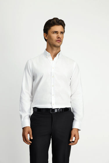 Beyaz Uzun Kol Regular Fit Düğmeli Yaka Pamuk Gömlek