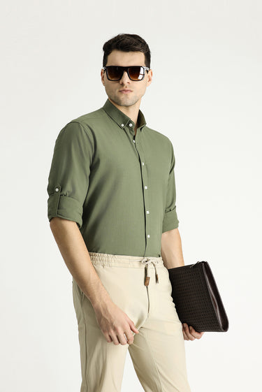 Orta Haki Uzun Kol Relaxed Fit Rahat Kesim Keten Görünümlü Pamuk Düğmeli Yaka Gömlek