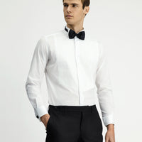 Beyaz Ata Yaka Slim Fit Dar Kesim Pamuk Piliseli Gömlek