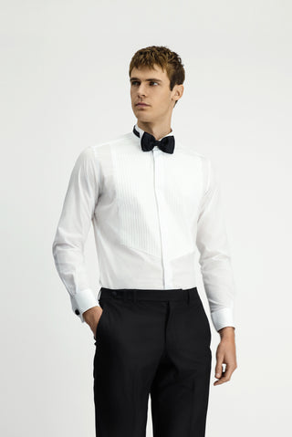Beyaz Ata Yaka Slim Fit Dar Kesim Pamuk Piliseli Gömlek