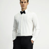 Beyaz Slim Fit Dar Kesim Piliseli Pamuklu Ata Yaka Gömlek