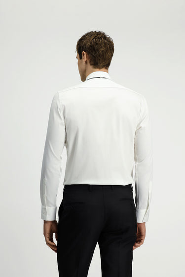 Beyaz Slim Fit Dar Kesim Piliseli Pamuklu Ata Yaka Gömlek