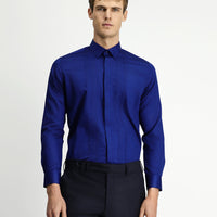 Orta Lacivert Uzun Kol Slim Fit Dar Kesim Non Iron Klasik Piliseli Pamuklu Gömlek