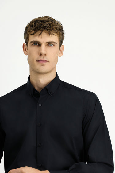 Siyah Uzun Kol Regular Fit Non Iron Ütü Gerektirmeyen Pamuklu Düğmeli Yaka Gömlek
