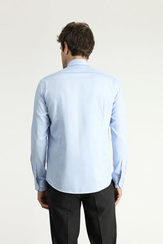 Uçuk Mavi Uzun Kol Slim Fit Dar Kesim Klasik Non Iron Saten Pamuklu Gömlek