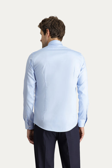 Uçuk Mavi Uzun Kol Slim Fit Dar Kesim Non Iron Klasik Pamuklu Gömlek