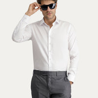 Beyaz Uzun Kol Slim Fit Dar Kesim Non Iron Klasik Pamuklu Gömlek