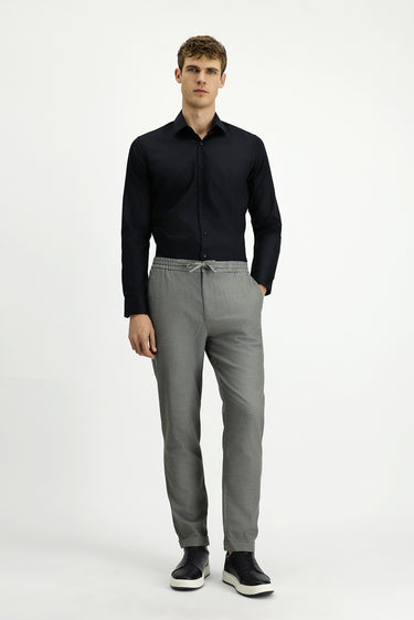 Siyah Uzun Kol Slim Fit Dar Kesim Non Iron Klasik Pamuklu Gömlek