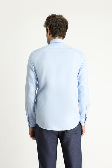 Uçuk Mavi Uzun Kol Slim Fit Dar Kesim Non Iron Klasik Pamuklu Gömlek