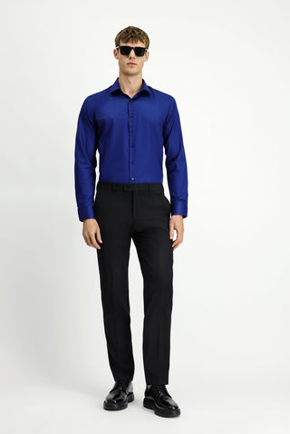 Orta Lacivert Uzun Kol Slim Fit Dar Kesim Klasik Non Iron Pamuklu Gömlek