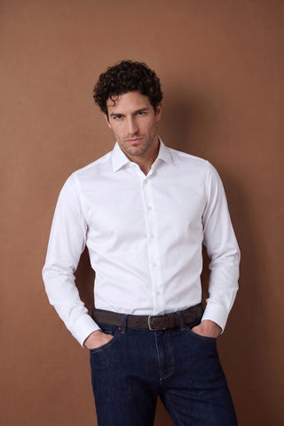 Beyaz Uzun Kol Slim Fit Dar Kesim Pamuklu Non Iron Ütü Gerektirmeyen Saten Klasik Gömlek