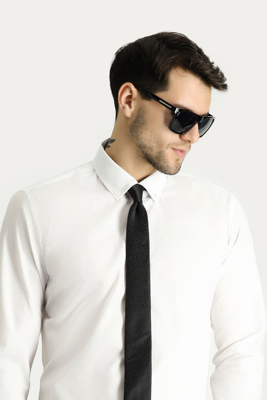 Beyaz Uzun Kol Slim Fit Dar Kesim Non Iron Ütü Gerektirmeyen Pamuklu Düğmeli Yaka Gömlek