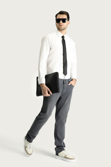 Beyaz Uzun Kol Slim Fit Dar Kesim Non Iron Ütü Gerektirmeyen Pamuklu Düğmeli Yaka Gömlek