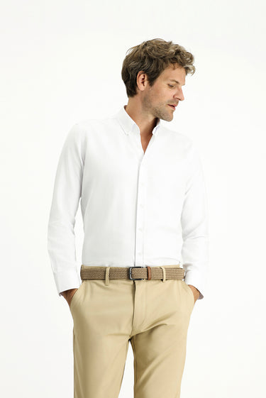 Beyaz Uzun Kol Slim Fit Düğmeli Yaka Oxford Pamuklu Kolay Ütülenebilir Gömlek