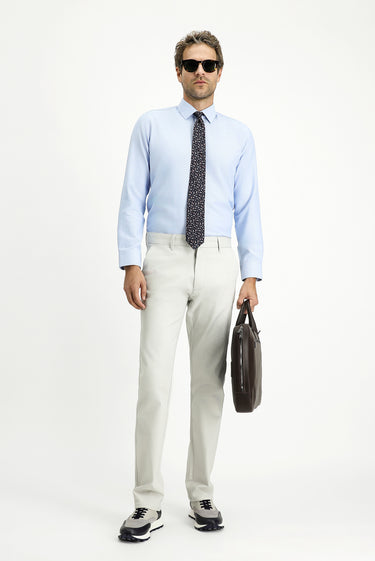 Açık Mavi Uzun Kol Slim Fit Klasik Yaka Pamuklu Kolay Ütülenebilir 4 Mevsim Oxford Gömlek