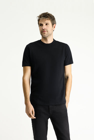 Siyah Bisiklet Yaka Slim Fit Dar Kesim Süprem Pamuk Tişört